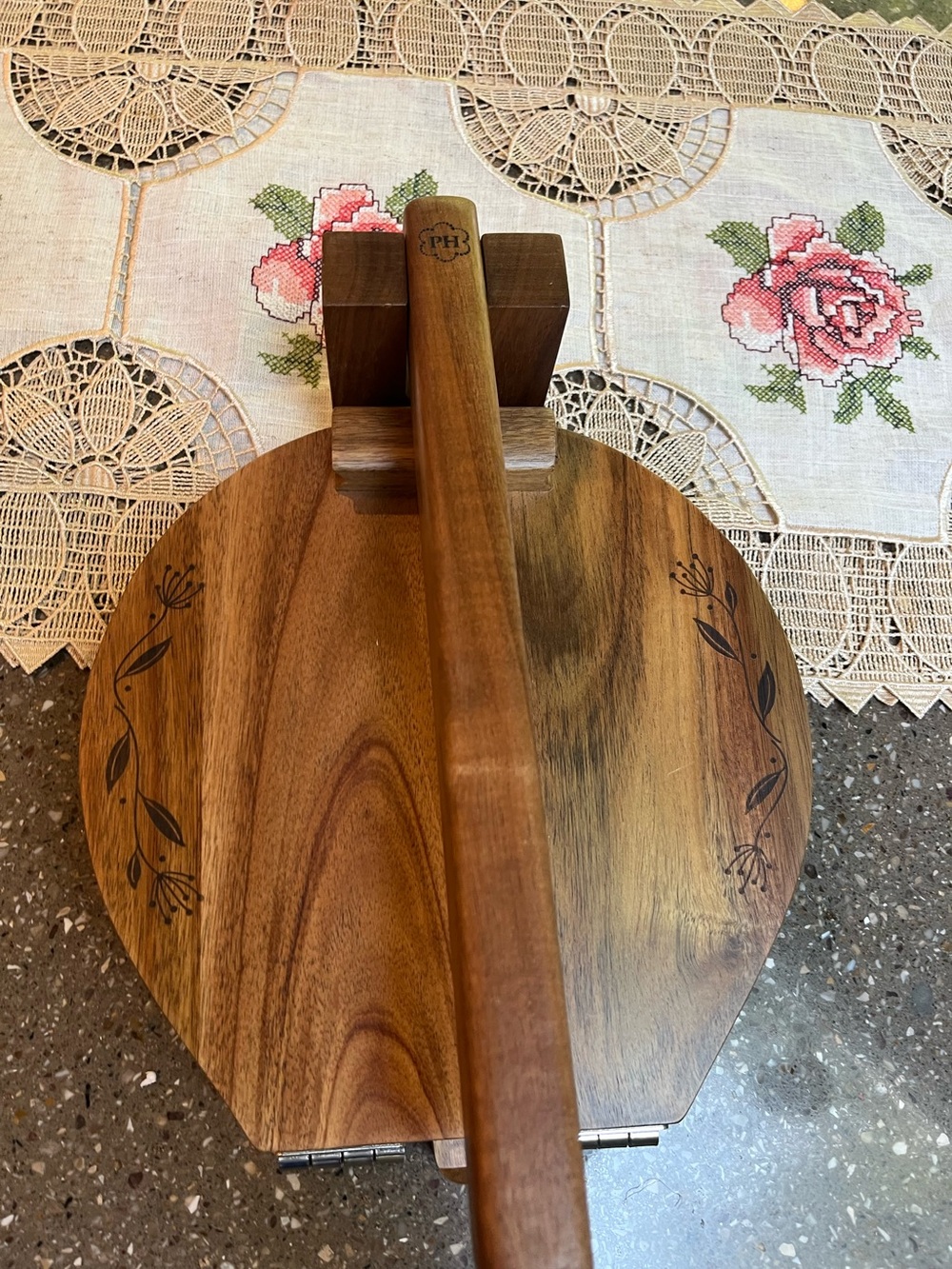 Princess House Wooden Tortilla / Flatbread Press - Natural Brown